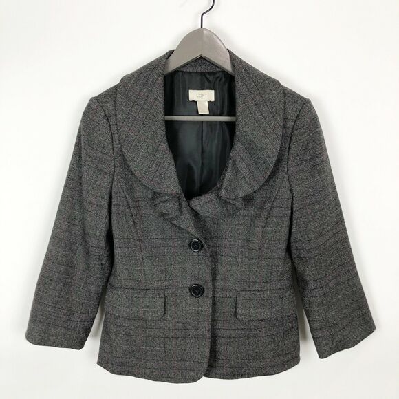 LOFT Jackets & Blazers - LOFT Jacket Womens Size 2 Ruffle Collar Grey 3/4 Sleeves 2 Button Lined Blazer